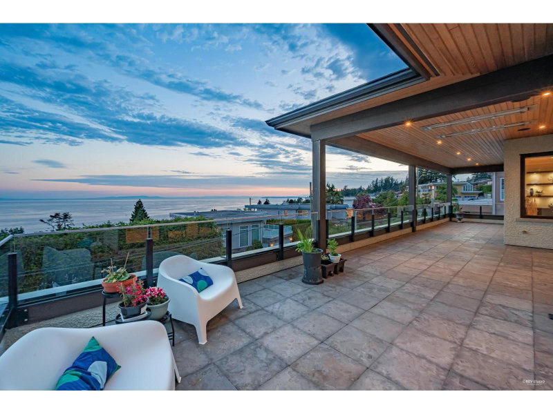 14439 SUNSET Lane White Rock British Columbia, V4B 5J7 - 5 Bedrooms Home For Sale
