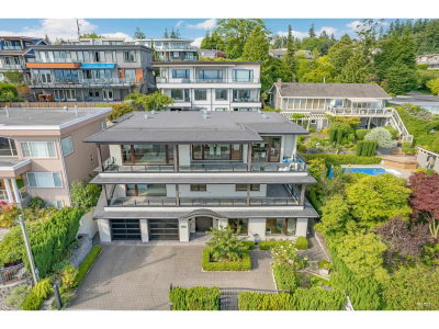14439 SUNSET Lane | White Rock British Columbia | Slide Image Thirty-two