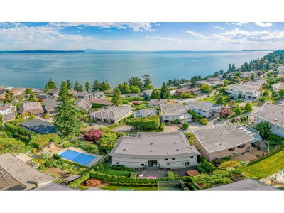 14439 SUNSET Lane | White Rock British Columbia | Slide Image Thirty-four