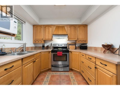 22702 123 Avenue | Maple Ridge British Columbia | Slide Image Eleven