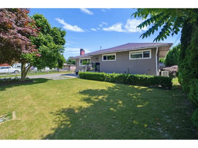 45780 BERKELEY Avenue | Chilliwack British Columbia | Slide Image Three