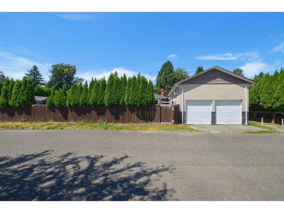 45780 BERKELEY Avenue | Chilliwack British Columbia | Slide Image Thirty-eight