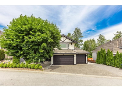 11038 168 Street | Surrey British Columbia | Slide Image Three