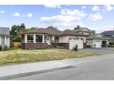 7601 SAPPHIRE Drive | Chilliwack British Columbia | Slide Image Two
