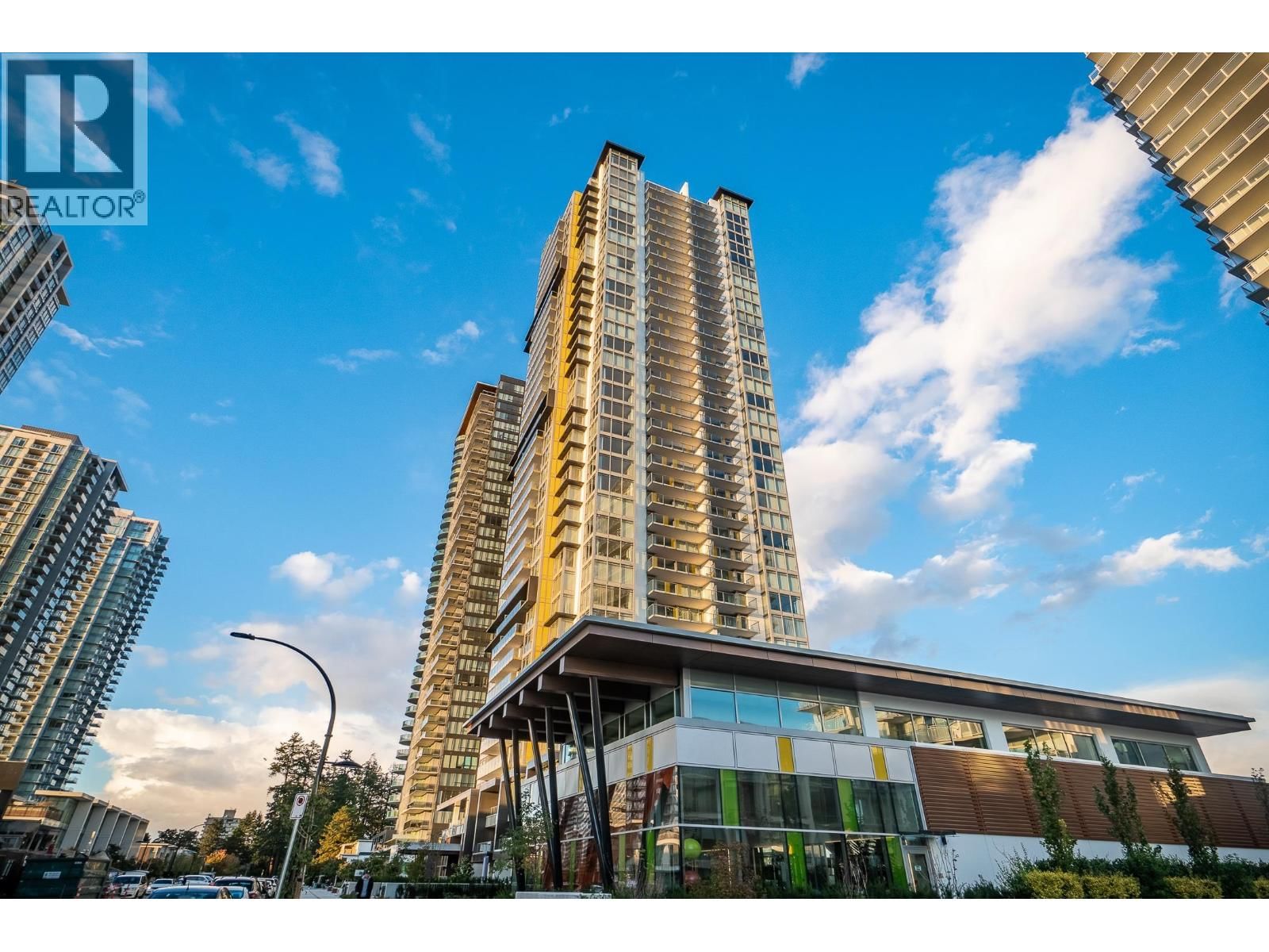 6700 DUNBLANE Avenue, Burnaby, British Columbia V5H 0J3