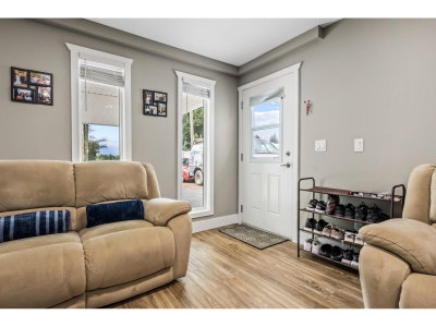 46479 BROOKS Avenue | Chilliwack British Columbia | Slide Image Seven