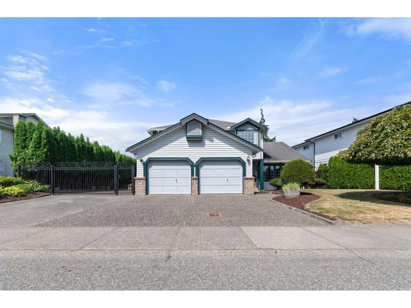 7019 WILTSHIRE Street Chilliwack British Columbia, V2R 2S9 - 5 Bedrooms Home For Sale