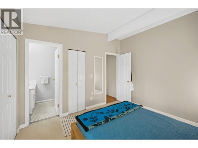 129 ROE Drive | Port Moody British Columbia | Slide Image Eleven