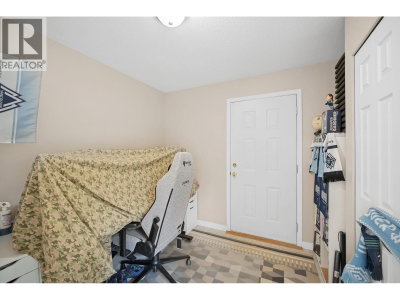 129 ROE Drive | Port Moody British Columbia | Slide Image Seventeen