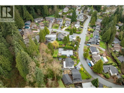 129 ROE Drive | Port Moody British Columbia | Slide Image Twenty-six