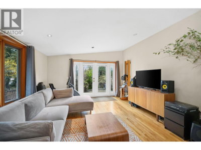 129 ROE Drive | Port Moody British Columbia | Slide Image Six
