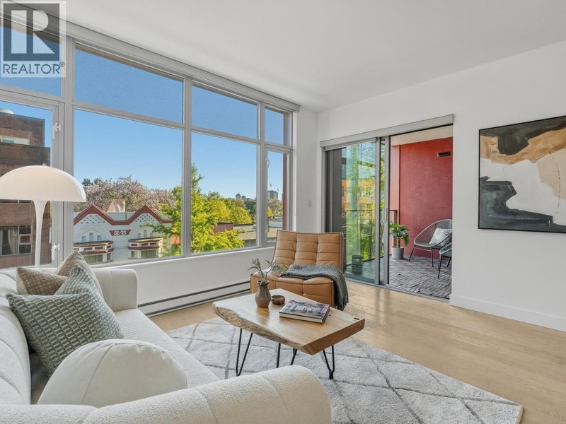 71 PENDER Street Vancouver British Columbia, V6A 1S9 - 2 Bedrooms Condo For Sale