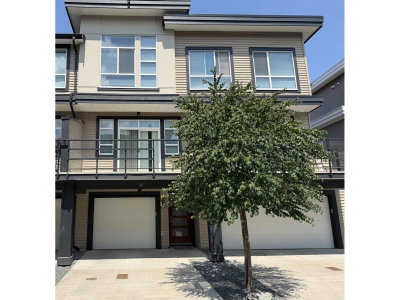 8413 MIDTOWN Way | Chilliwack British Columbia | Slide Image Two