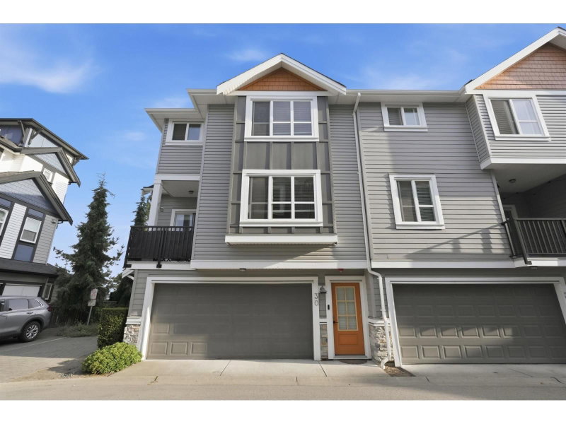 20856 76 Avenue Langley British Columbia, V2Y 0S7 - 3 Bedrooms Condo For Sale