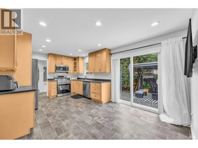 22938 FULLER Avenue | Maple Ridge British Columbia | Slide Image Eleven