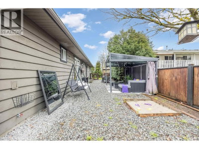 22938 FULLER Avenue | Maple Ridge British Columbia | Slide Image Thirty