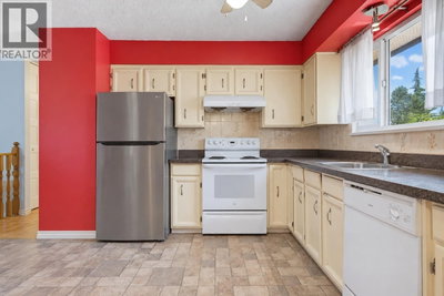3204 MARINER Way | Coquitlam British Columbia | Slide Image Thirteen