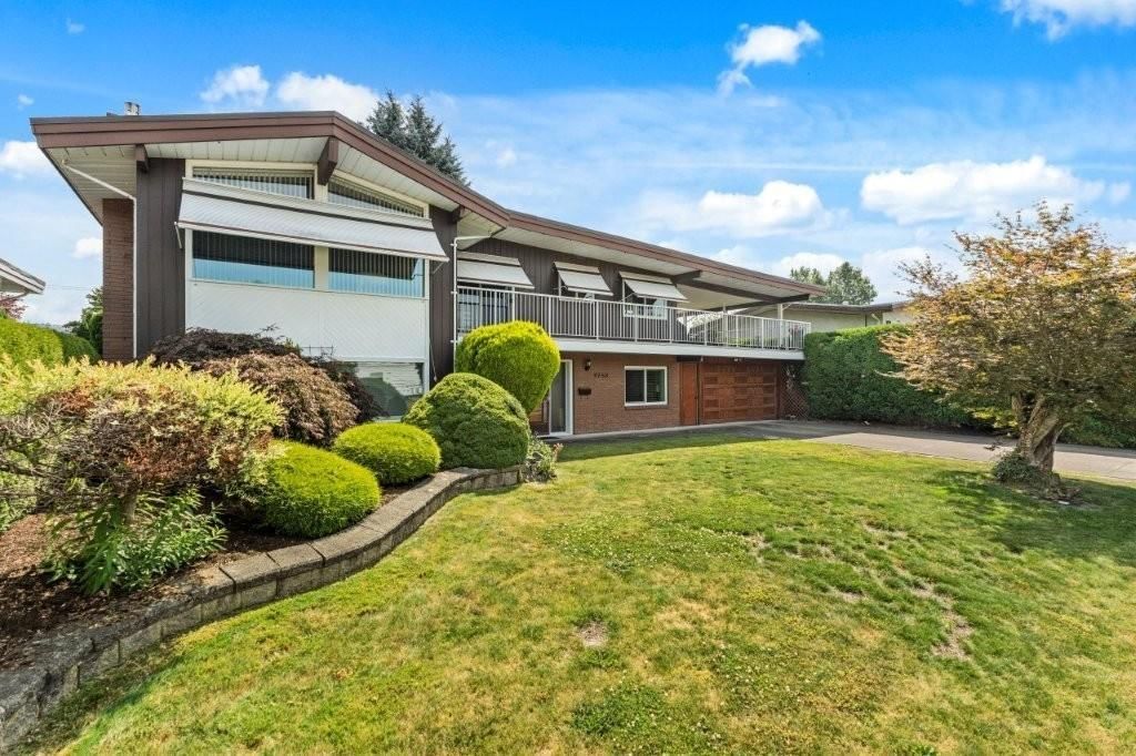 9758 LINWOOD Street, Chilliwack, British Columbia V2P 5L5