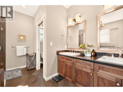 3401 HORIZON Drive | Coquitlam British Columbia | Slide Image Eighteen
