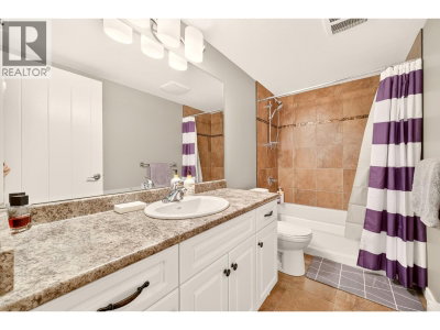 3401 HORIZON Drive | Coquitlam British Columbia | Slide Image Thirty