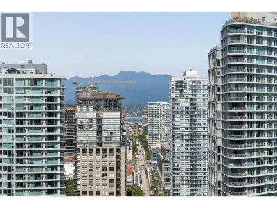 198 AQUARIUS Mews | Vancouver British Columbia | Slide Image Eighteen