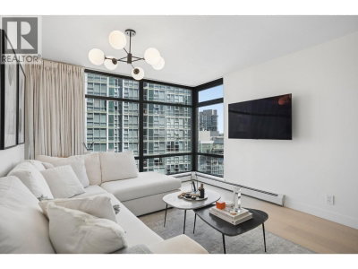 198 AQUARIUS Mews | Vancouver British Columbia | Slide Image Nine