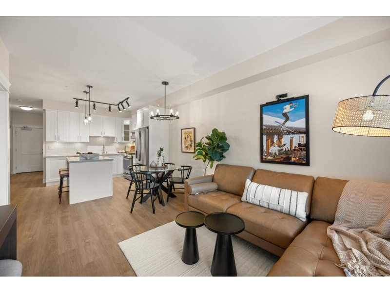 20926 83 Avenue Langley British Columbia, V2Y 3Y9 - 2 Bedrooms Condo For Sale