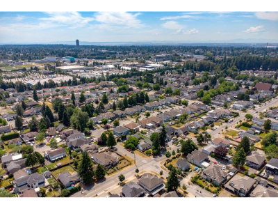 12488 92 Avenue | Surrey British Columbia | Slide Image Fifteen