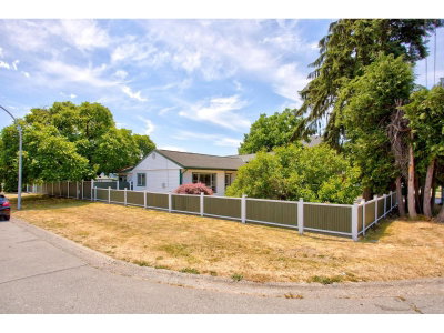 12488 92 Avenue | Surrey British Columbia | Slide Image Six