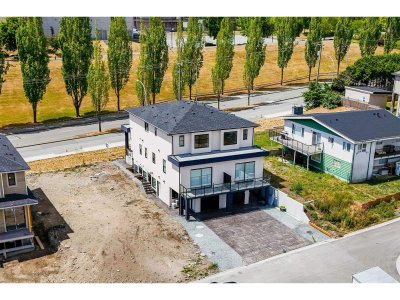5642 144 ST Street | Surrey British Columbia | Slide Image Thirty-eight