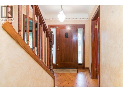 6857 LABURNUM Street | Vancouver British Columbia | Slide Image Three