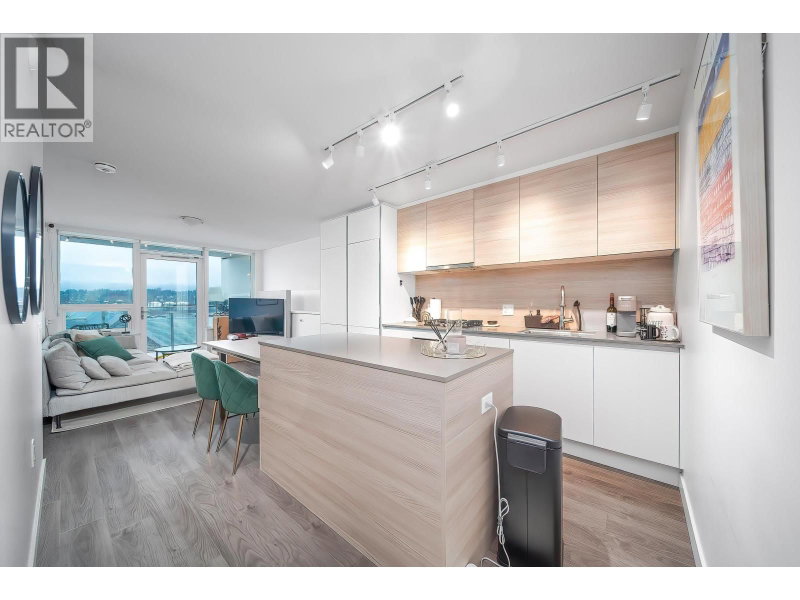 988 QUAYSIDE Drive New Westminster British Columbia, V3M 0L5 - 1 Bedroom Condo For Sale