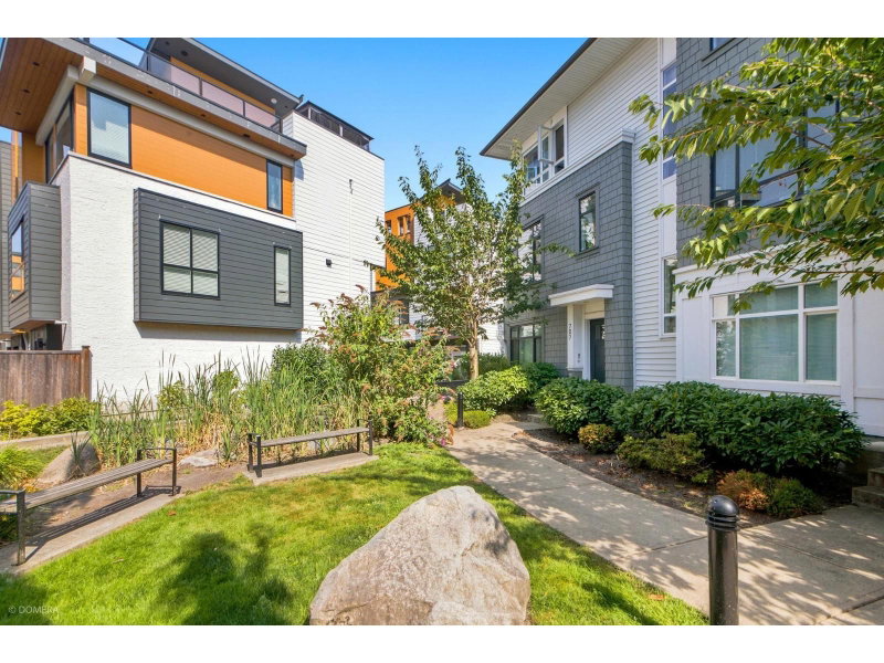 16525 WATSON Drive Surrey British Columbia, V4N 6S1 - 4 Bedrooms Condo For Sale