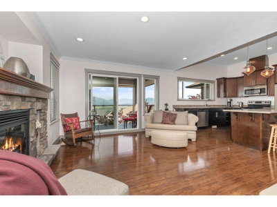 47278 SKYLINE Drive | Chilliwack British Columbia | Slide Image Four