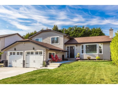 17081 60A Avenue | Surrey British Columbia | Slide Image Two