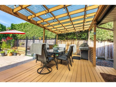 17081 60A Avenue | Surrey British Columbia | Slide Image Thirty-two