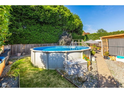 17081 60A Avenue | Surrey British Columbia | Slide Image Forty