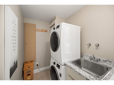 2312 HAMPSHIRE Place | Abbotsford British Columbia | Slide Image Twelve