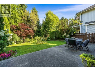 1931 PARKWAY Boulevard | Coquitlam British Columbia | Slide Image Thirty-four