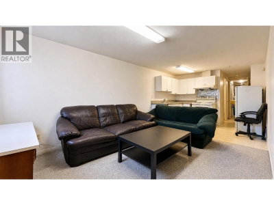 3211 QUEENS Avenue | Vancouver British Columbia | Slide Image Seventeen