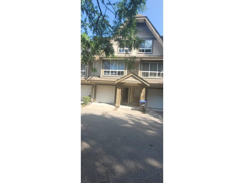12738 66 Avenue Surrey British Columbia, V3W 2A8 - 3 Bedrooms Condo For Sale