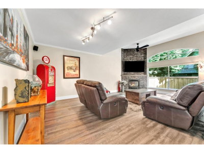 8257 121A Street | Surrey British Columbia | Slide Image Five