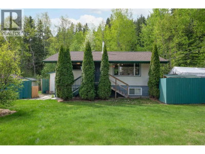 2761 PETERSEN Road | Prince George British Columbia | Slide Image Four