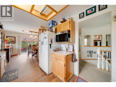 12142 227 Street | Maple Ridge British Columbia | Slide Image Thirteen