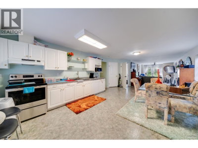 12142 227 Street | Maple Ridge British Columbia | Slide Image Six