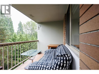 2012 FULLERTON Avenue | North Vancouver British Columbia | Slide Image Twenty-nine