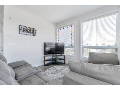 32838 VENTURA Avenue | Abbotsford British Columbia | Slide Image Ten
