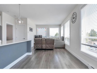32838 VENTURA Avenue | Abbotsford British Columbia | Slide Image Eight