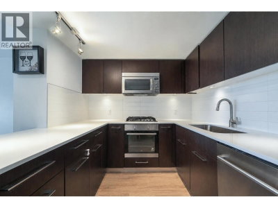 7733 FIRBRIDGE Way | Richmond British Columbia | Slide Image Three