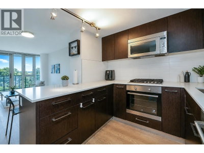 7733 FIRBRIDGE Way | Richmond British Columbia | Slide Image Four